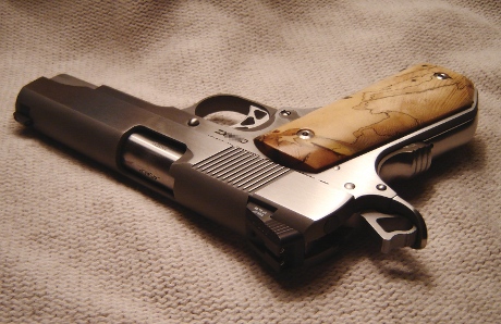 dan_wesson_esmeralda_rt_top_sm.jpg